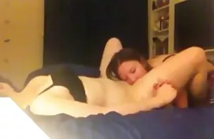 مرد licks بیدمشک از مادر سكس باخاله