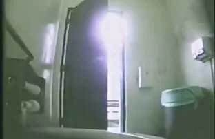 اگر چه شخص ساده و معصوم پوشیدن شورت, لب از لب تا اغوا کننده که آنها را از طریق داستان سکسی خاله پارچه نازک به نظر می رسد که آن مرد می شود دیک