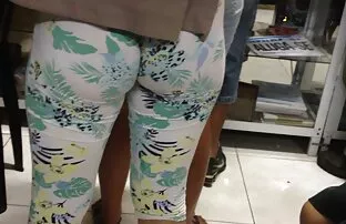 ورزش ها مکیده تمام داستان سکسی منو دختر خالم اسپرم از آلت تناسلی مرد