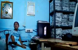 سگ ماده زیبا را دوست دارد توپ خود را کانال سکسی خاله الکسیس و به طور مداوم آنها را فشار